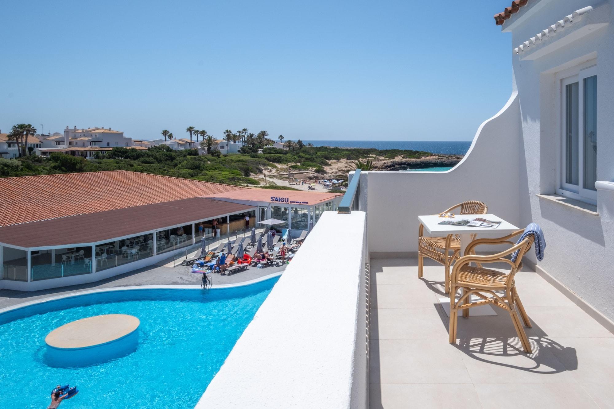 Fergus Style Carema Beach Cala en Bosch Dış mekan fotoğraf
