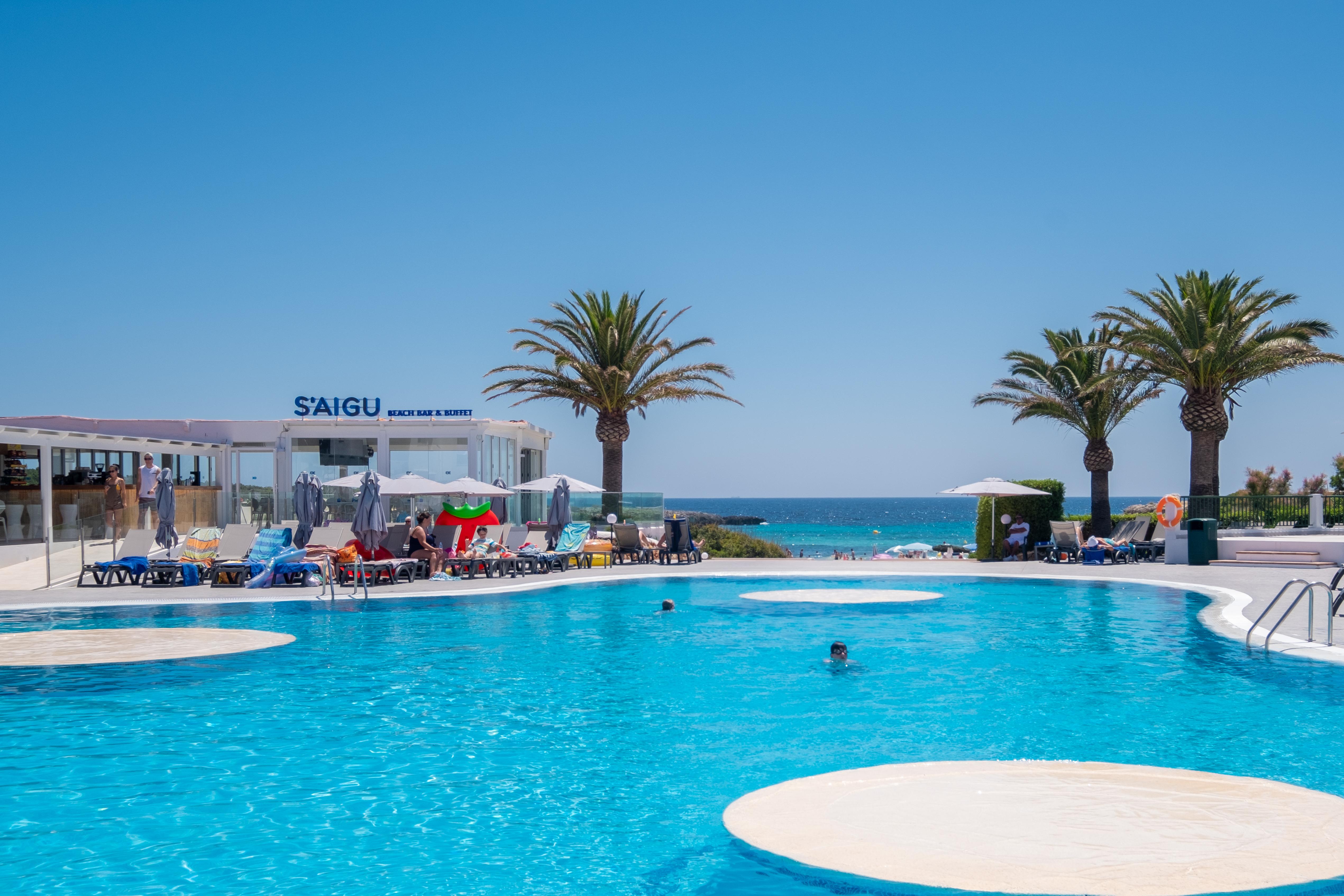 Fergus Style Carema Beach Cala en Bosch Dış mekan fotoğraf