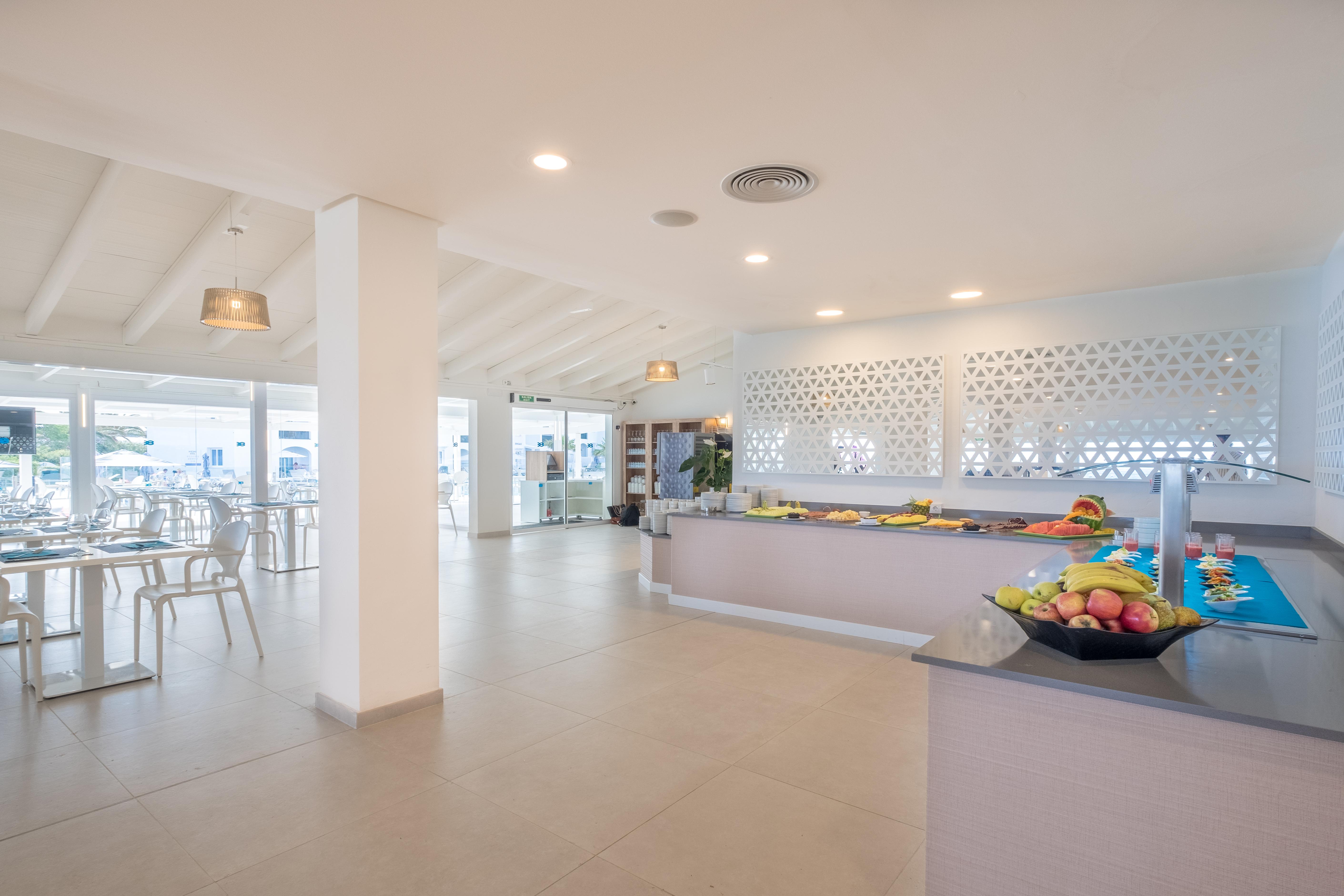 Fergus Style Carema Beach Cala en Bosch Dış mekan fotoğraf
