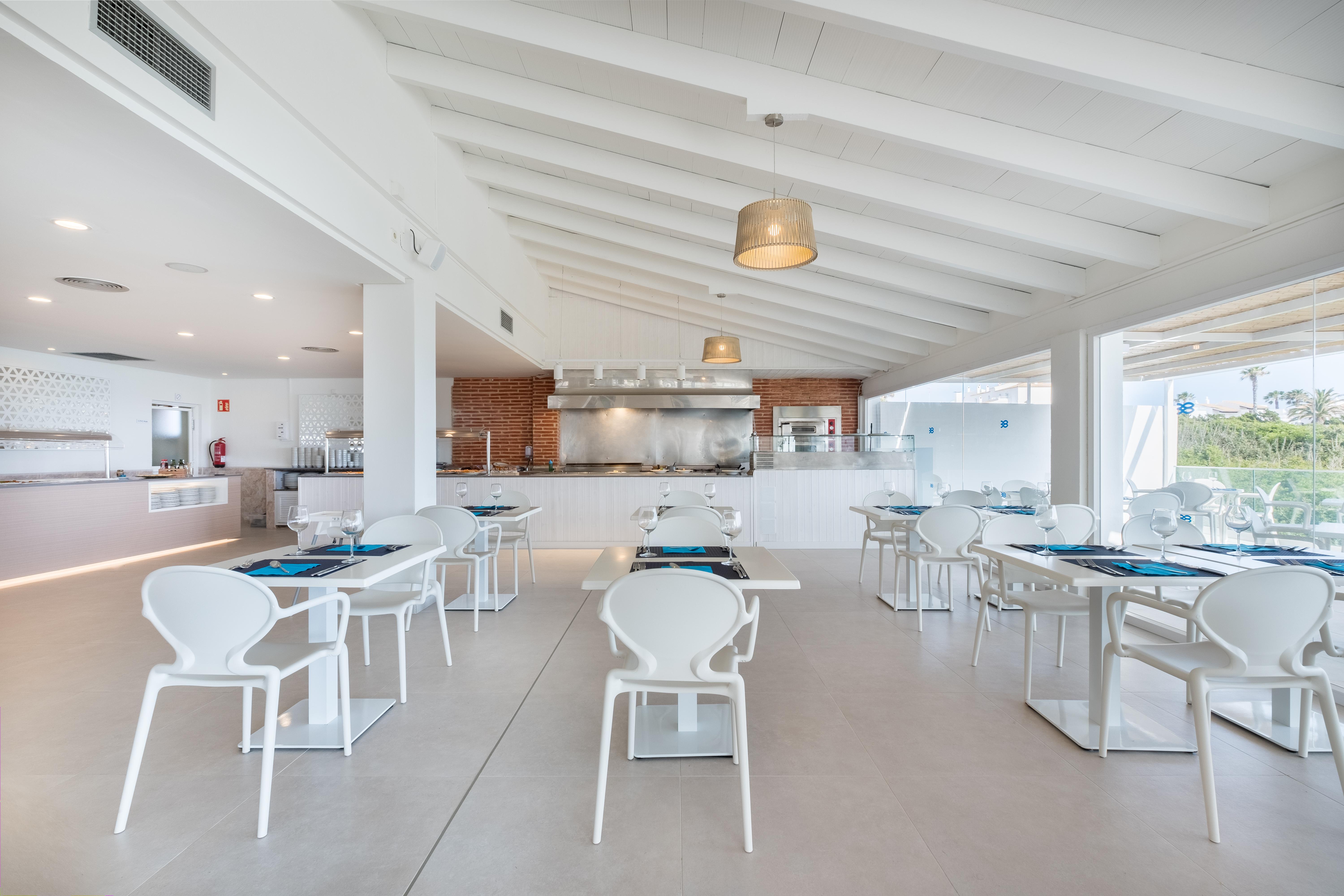 Fergus Style Carema Beach Cala en Bosch Dış mekan fotoğraf